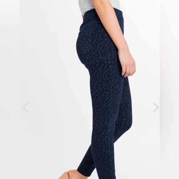 Spanx Leopard Print Look At Me Now Denim Leggings Blue Women’s Size M - Picture 4 of 14